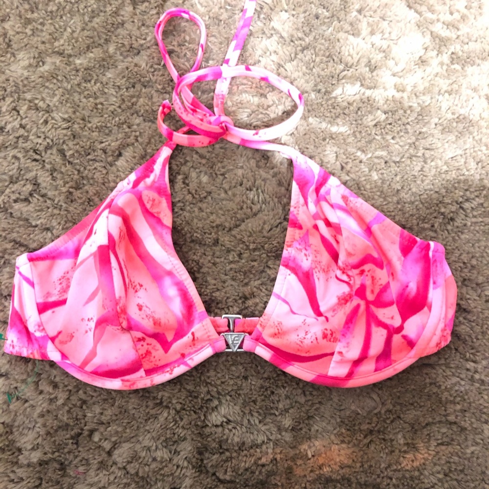 Bright bikini top